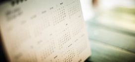 Ετήσιο συνοπτικό ημερολόγιο 12 μηνών και με τις ημέρες της εβδομάδας