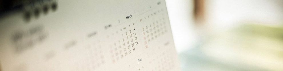 Ετήσιο συνοπτικό ημερολόγιο 12 μηνών και με τις ημέρες της εβδομάδας